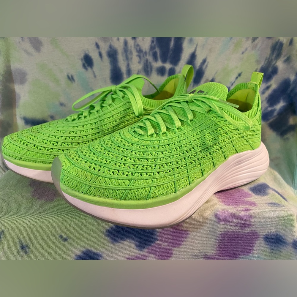 APL Women’s TechLoom Zipline, Neon Green, Size 8
